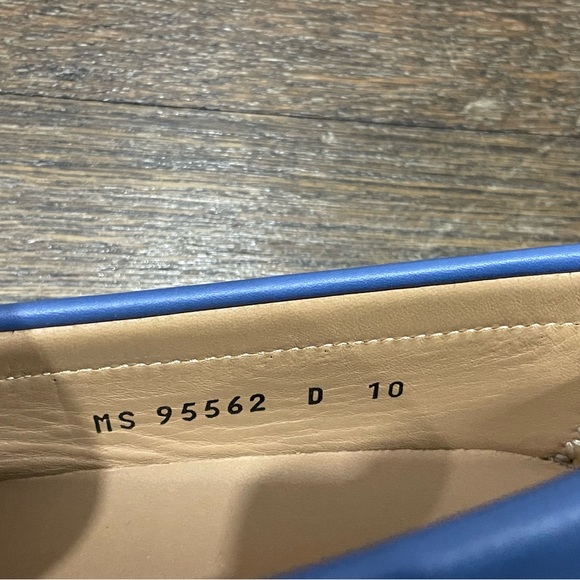 Salvatore Ferragamo Light Blue Gold Buckle Drivers Size 10 - Picture 10 of 12